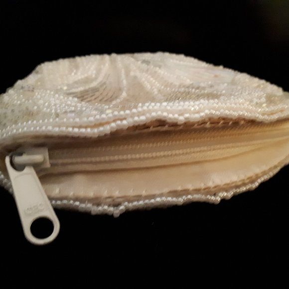 Vintage Cream Beaded Wristlet Clutch - Picture 7 of 13